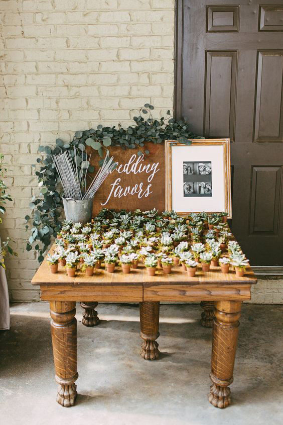 adaymag-essential-details-every-spring-wedding-ideas-needs-05