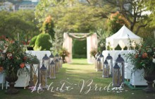 a Tuscan-themed outdoor wedding!