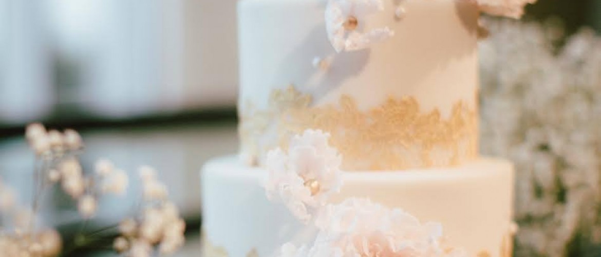 Kailey & Fermin wedding cake