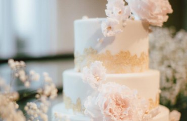 Kailey & Fermin wedding cake