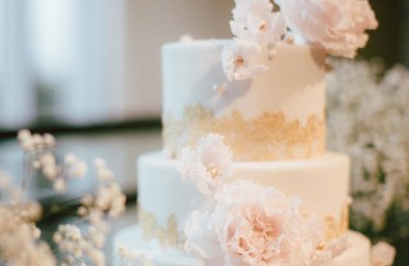 Kailey & Fermin wedding cake