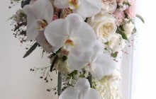 Cascading bouquet