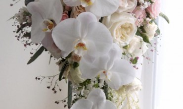 Cascading bouquet