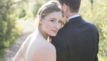 A JEWEL TONED LAKESIDE STYLED SHOOT WITH AN ECLECTIC BOHEMIAN VIBE