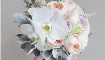 Bouquet with Juliet & white Phalaenopsis orchid