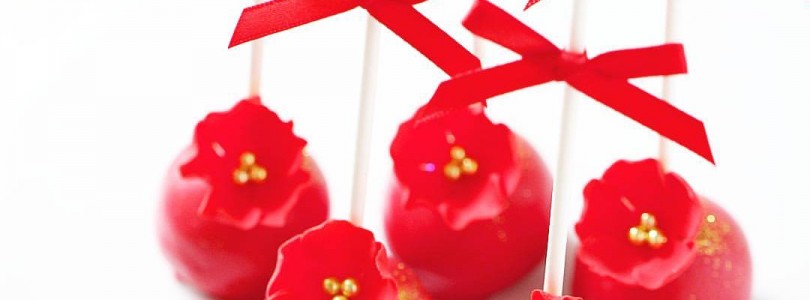 送上超級喜興既大紅色cake pop