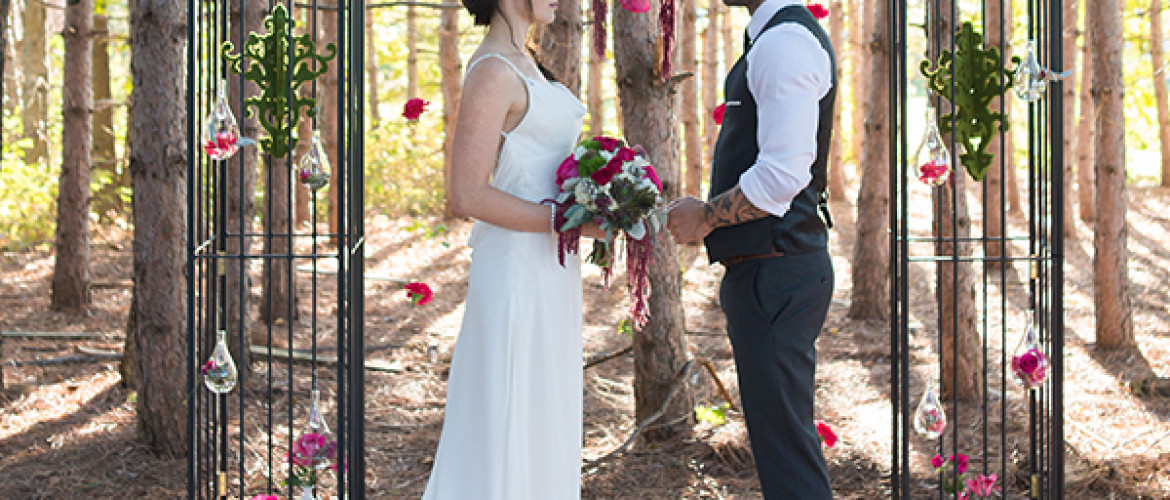 Indoor Vs. Outdoor Weddings
