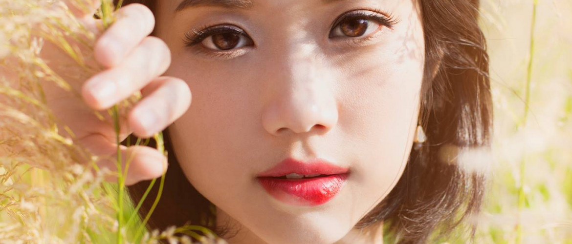 how do i look like in your eyes,  Maybe i will never know.