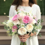 Fresh flower bouquet for Shuyi