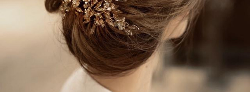 Loose wave updo