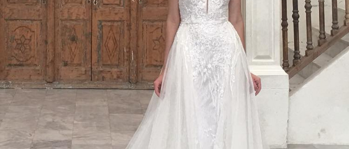 ONE DRESS • TWO STYLES