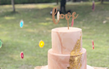 A lovely outdoor wedding in Hong Kong with the Agate Rock theme?