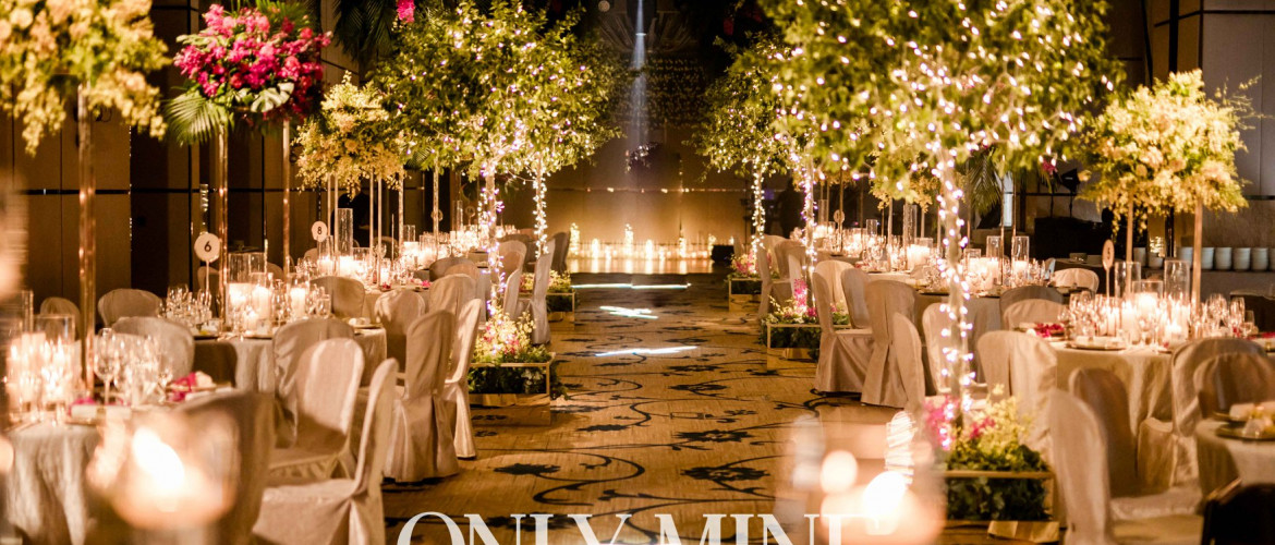 Candlelight and forest greens for the aisle with love and blessing.