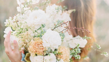 Gorgeous bouquet by Flos on the Folk