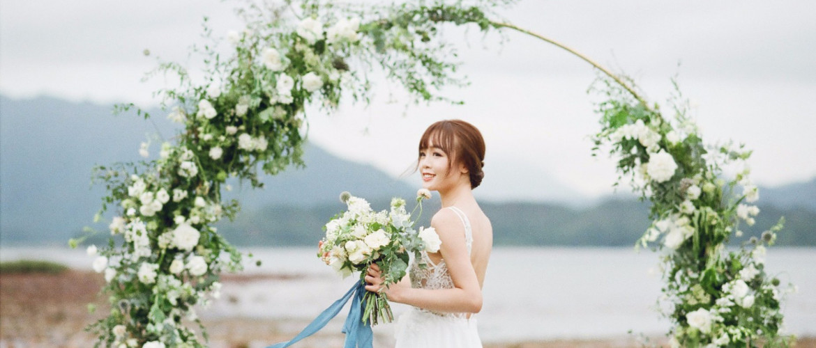 Timeless floral arch