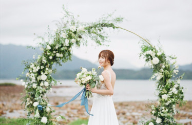 Timeless floral arch