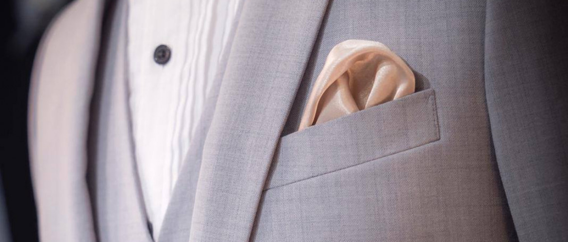 Select the perfect one in MODE Tuxedo