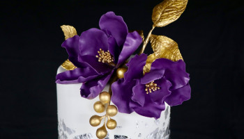 Metallic Engagement Cake!